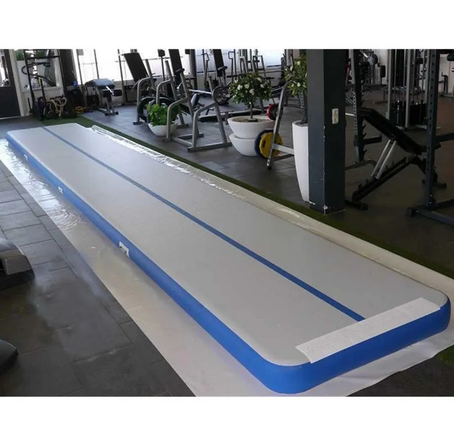 Inflatable Gym Mat Applications In Throwing Teaching